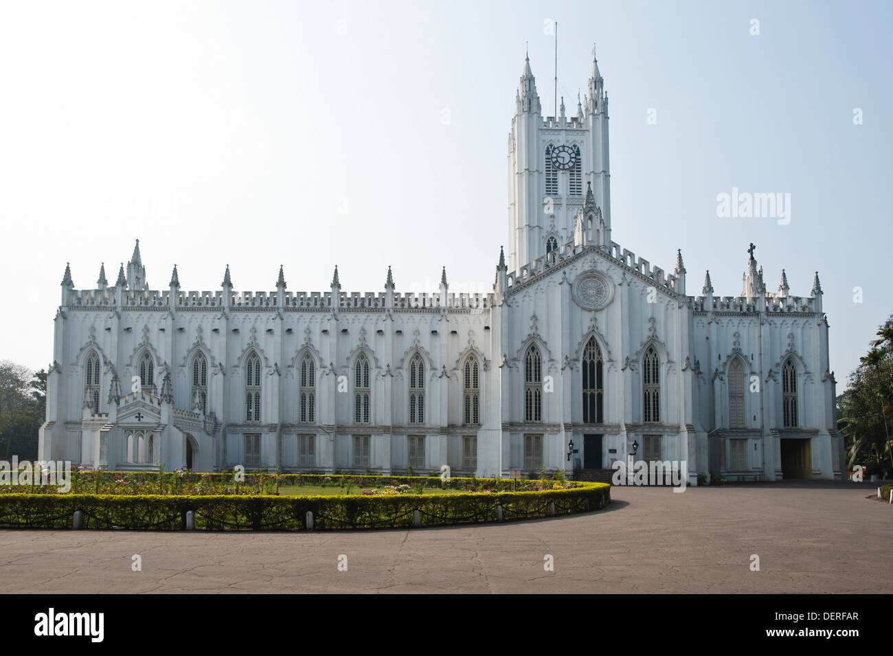 La facciata della chiesa cattedrale di San Paolo, Calcutta, West Bengal, India Foto Stock
