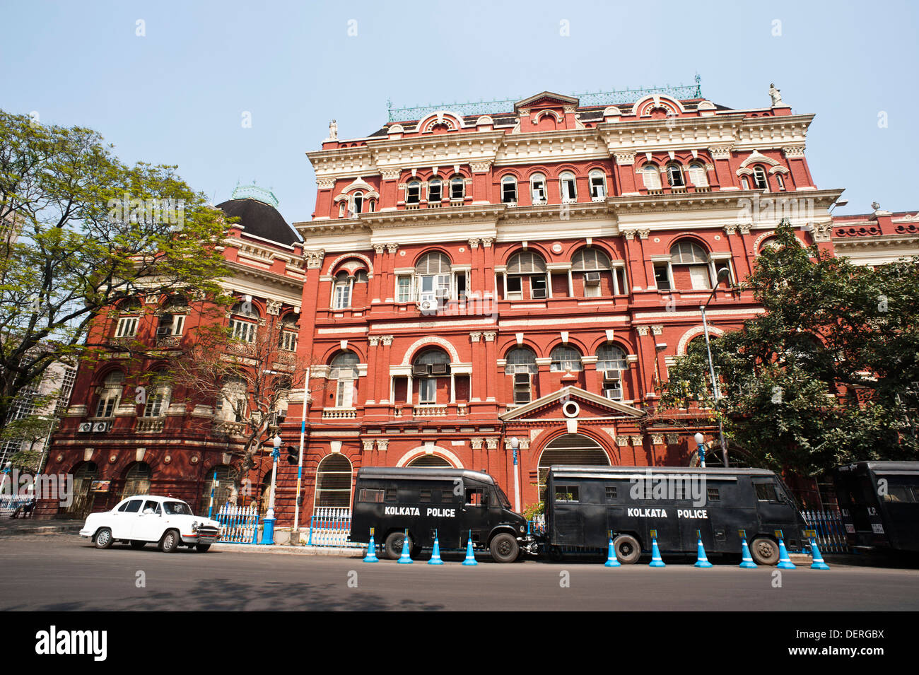 Facciata di un edificio governativo, scrittori edificio, Calcutta, West Bengal, India Foto Stock