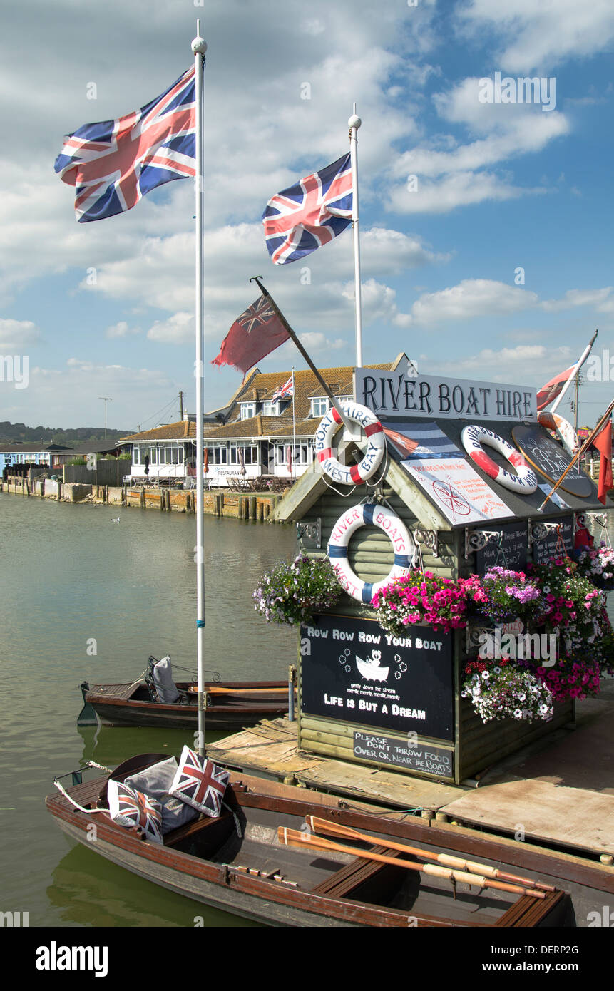 Le barche a remi a noleggio, in West Bay Dorset Inghilterra Foto Stock