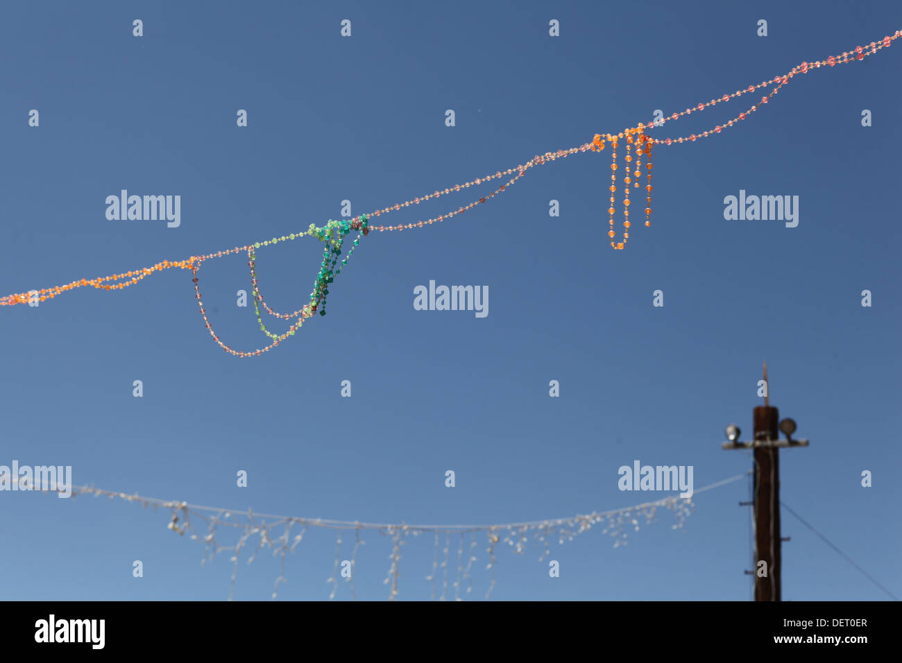 Lastra città- nel deserto del Colorado, la California del sud, si trova un campeggio libero per roulotte e case temporanee. Foto Stock