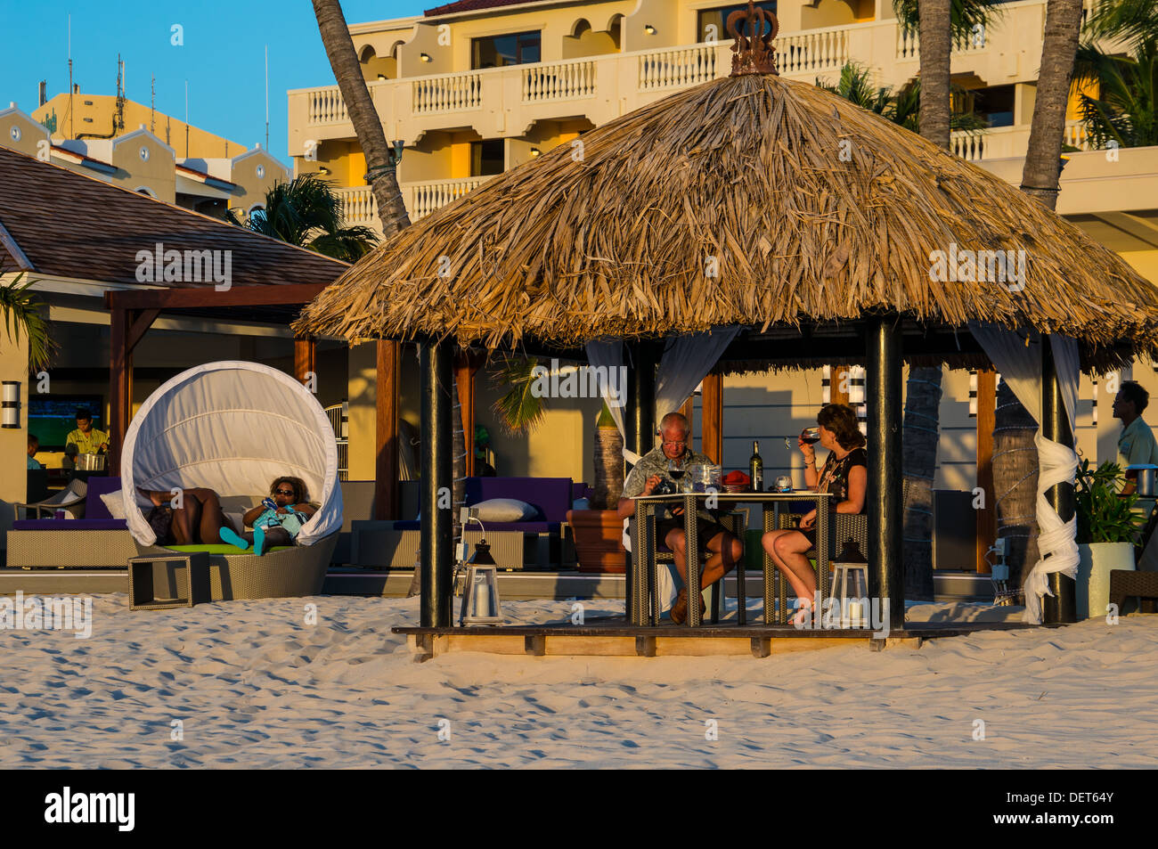 Tramonto il Bucuti Beach Resort Aruba Foto Stock