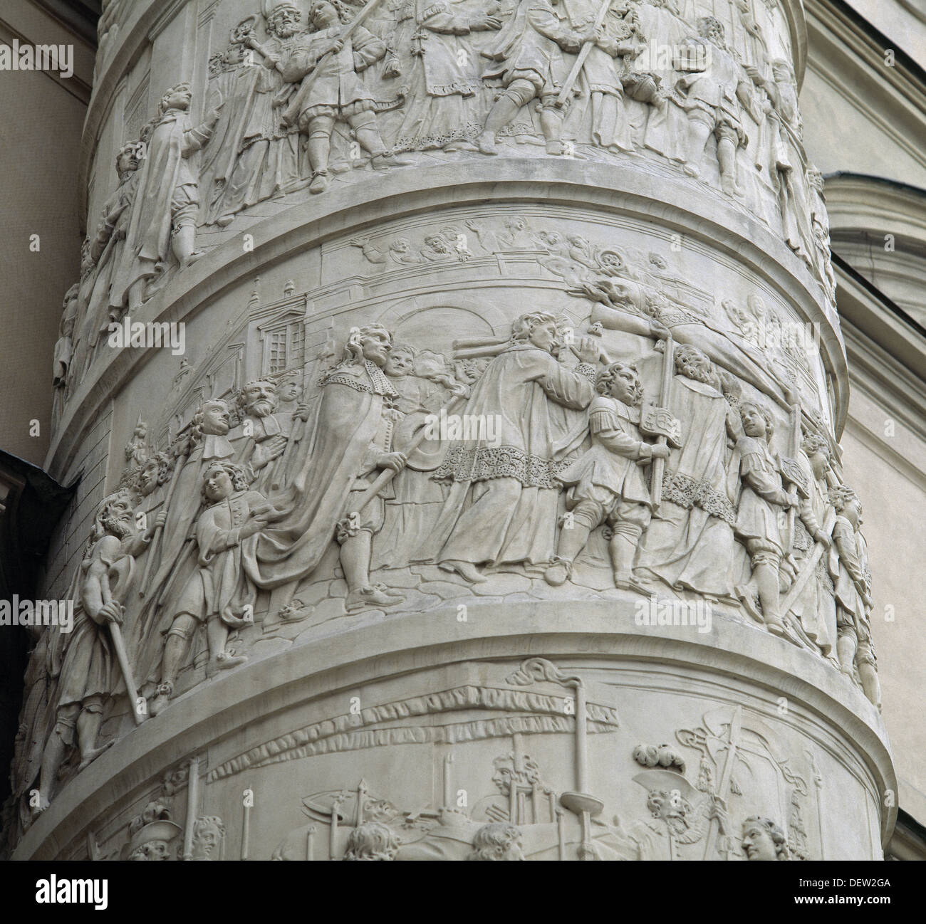 Chiesa di San Carlo (1716-1737). La colonna destra. Le scene della vita di san Carlo Borromeo. Il coraggio. Vienna. Austria. Foto Stock