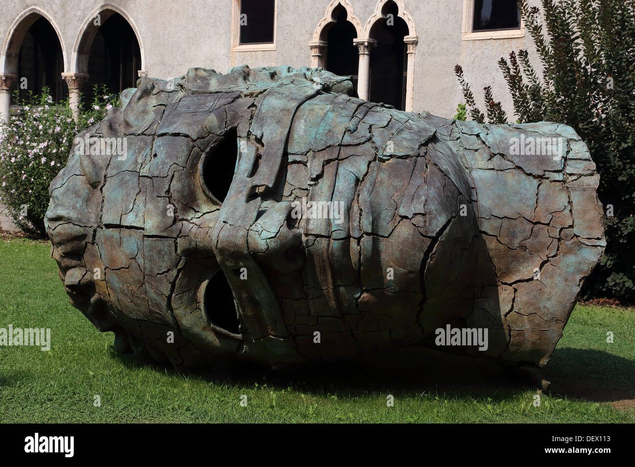 Verona, Castel Vecchio, Igor Mitoraj sculture, Italia Foto Stock