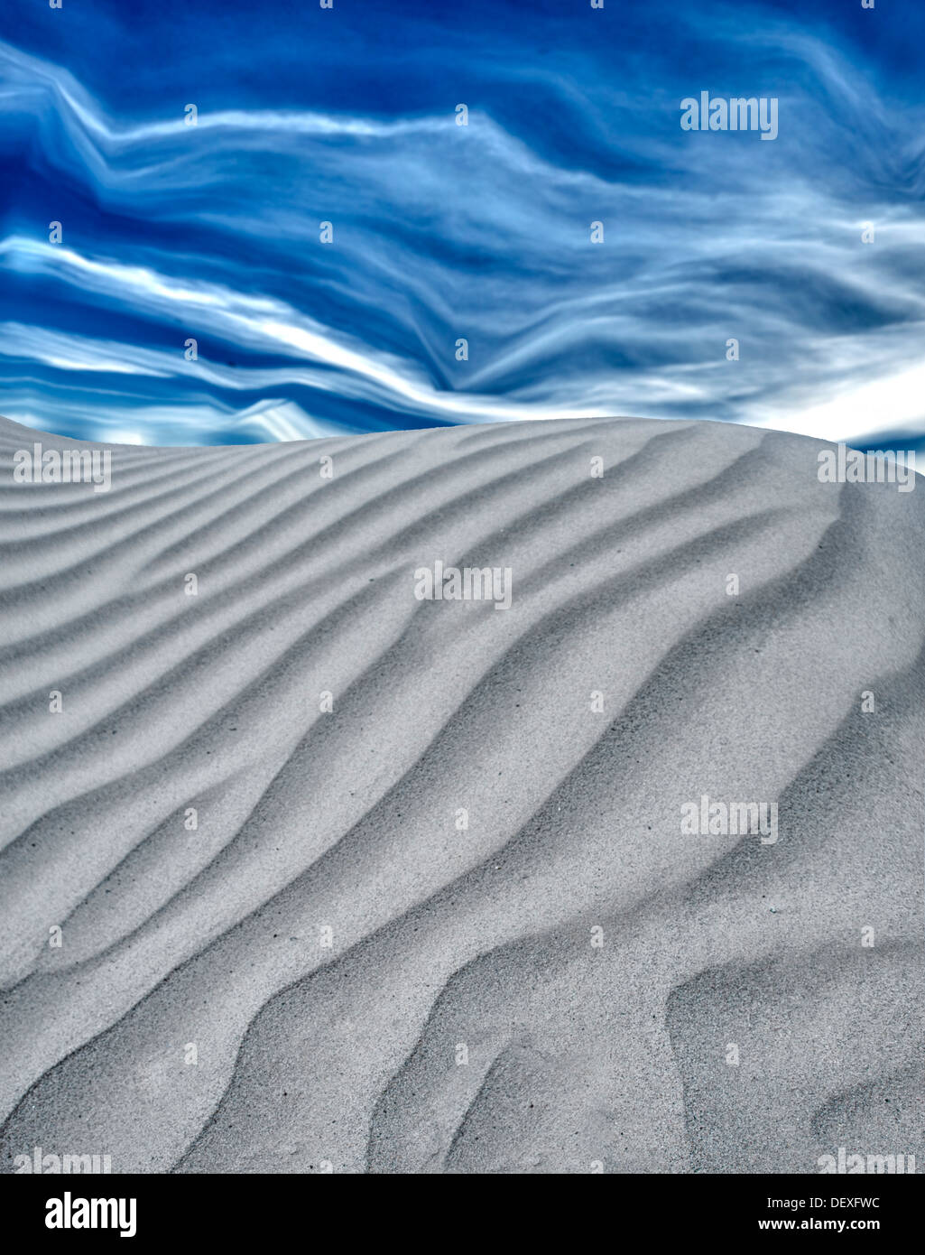 Foto editoriale illustrazione,le dune di sabbia bianca cielo blu Foto Stock