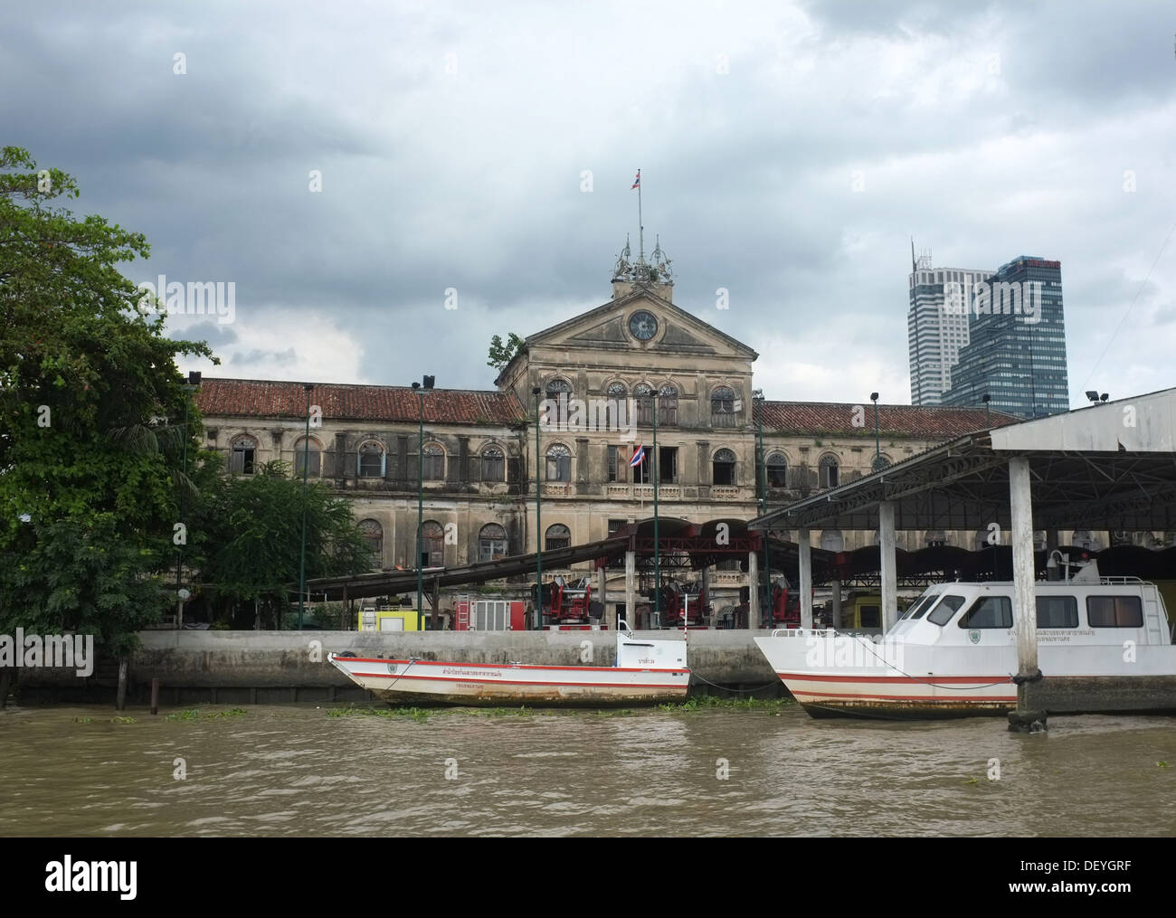 Vecchia casa doganale edificio, Bangkok in Thailandia Foto Stock