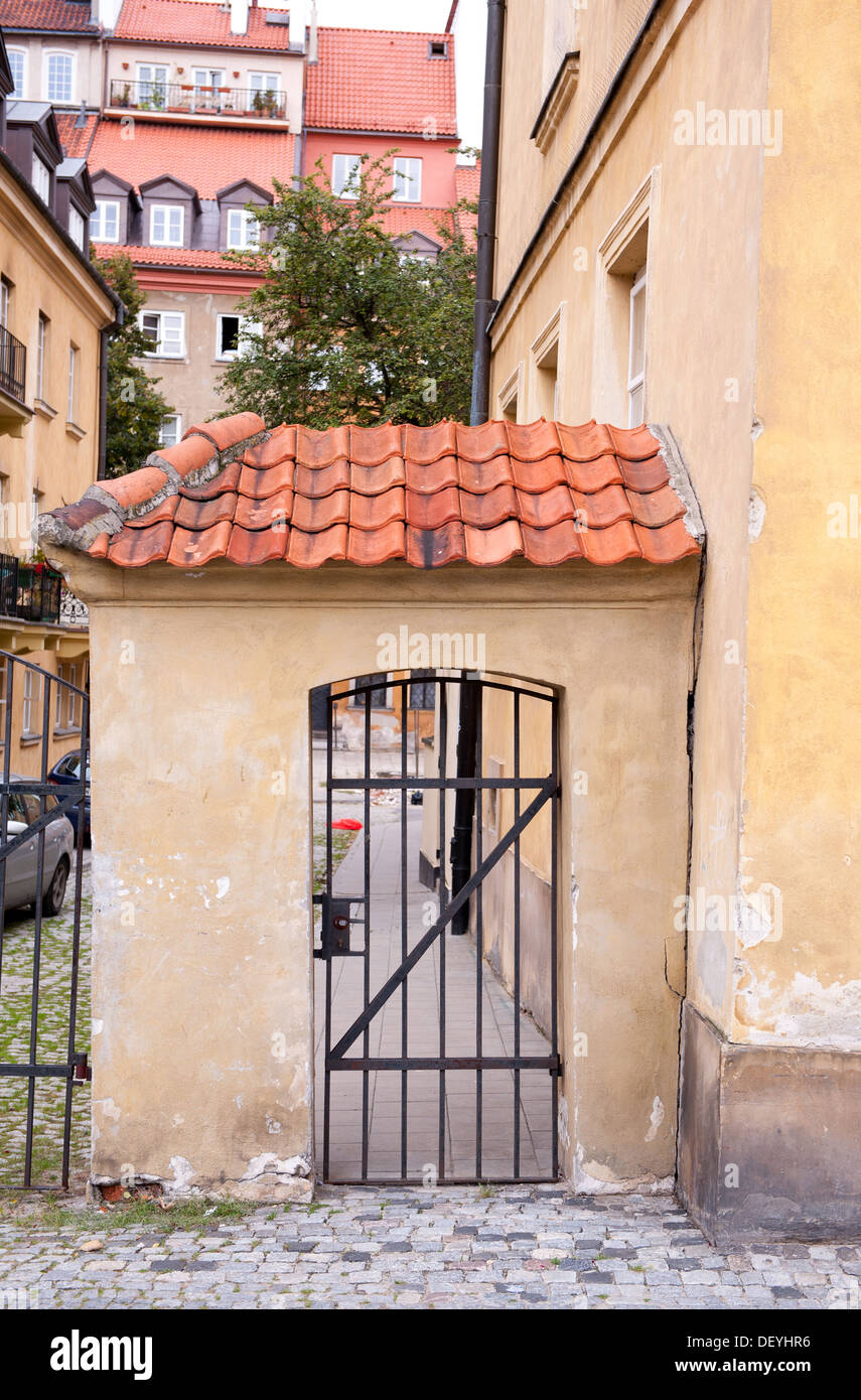 Traliccio in gateway nella Città Vecchia Foto Stock