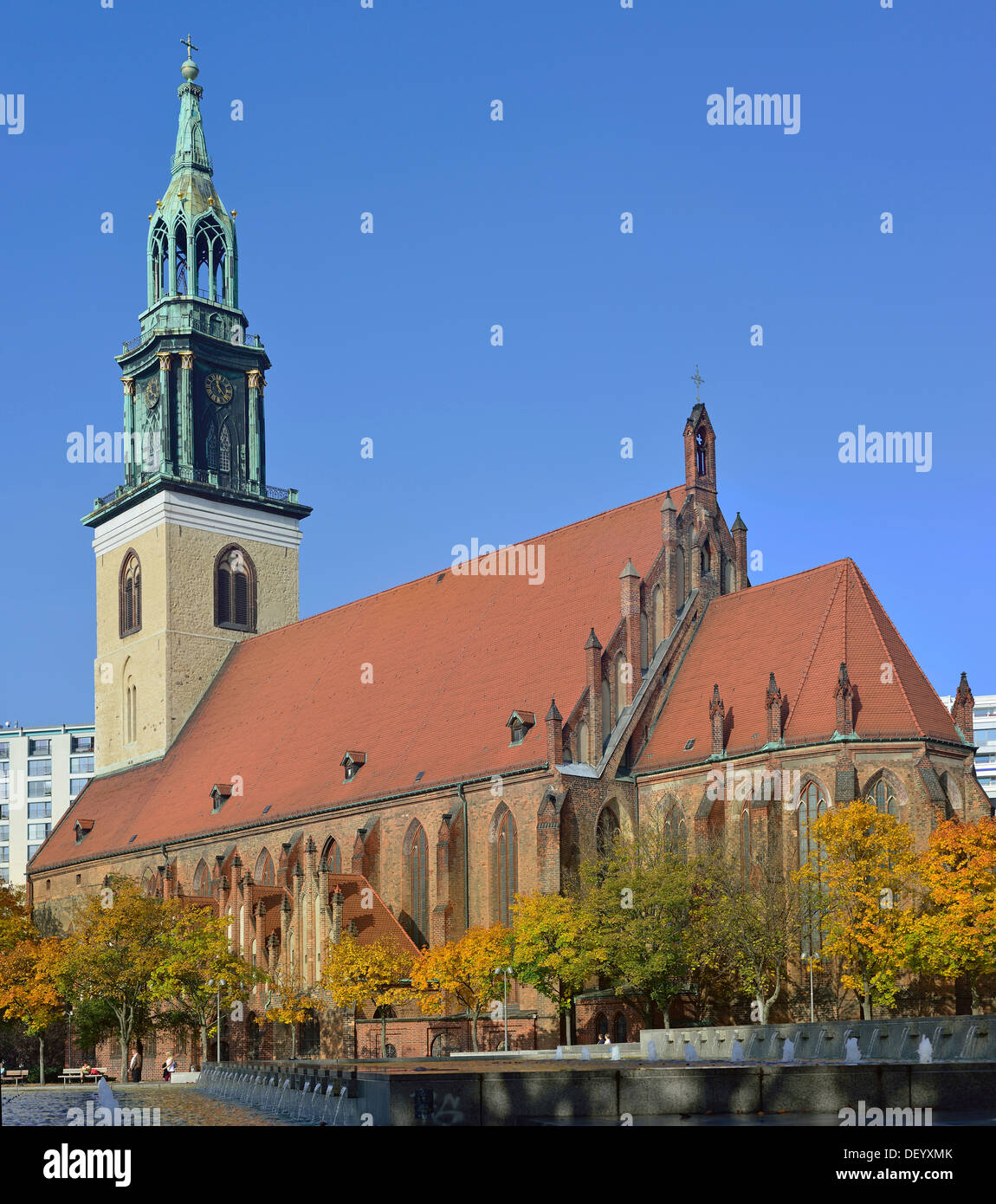 Chiesa marienkirche visto da sud-est di Berlino Foto Stock