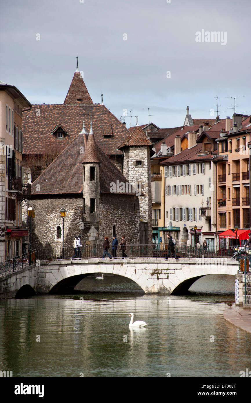 Palais de l'Isle castello nel centro del Thiou canal, Annecy, Francia, Europa Foto Stock