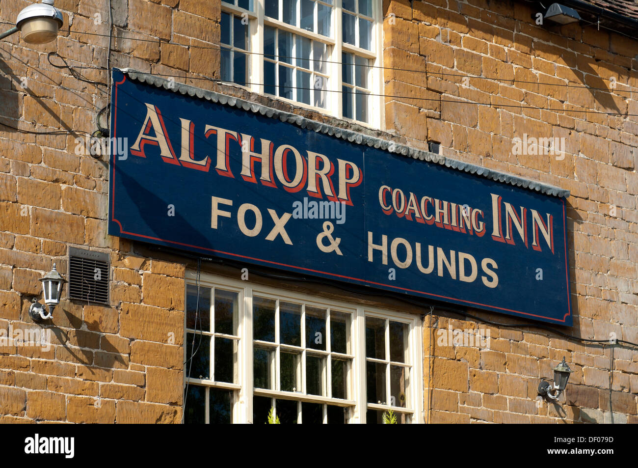 Fox and Hounds, Althorp Coaching Inn, grande Brington, Northamptonshire, England, Regno Unito Foto Stock