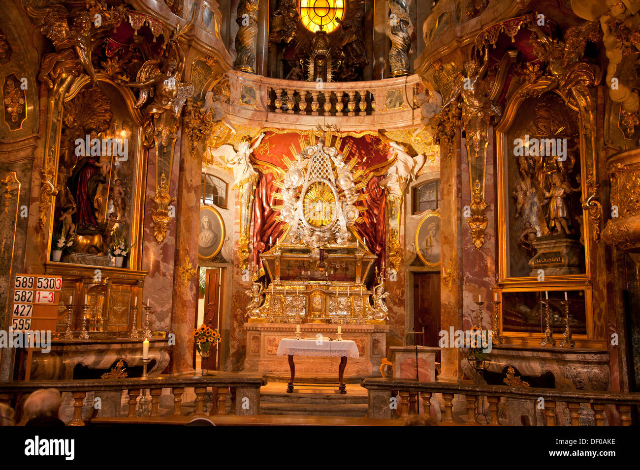 Interno del tardo barocco Johann Nepomuk o Asam Chiesa a Monaco di Baviera, Germania Foto Stock