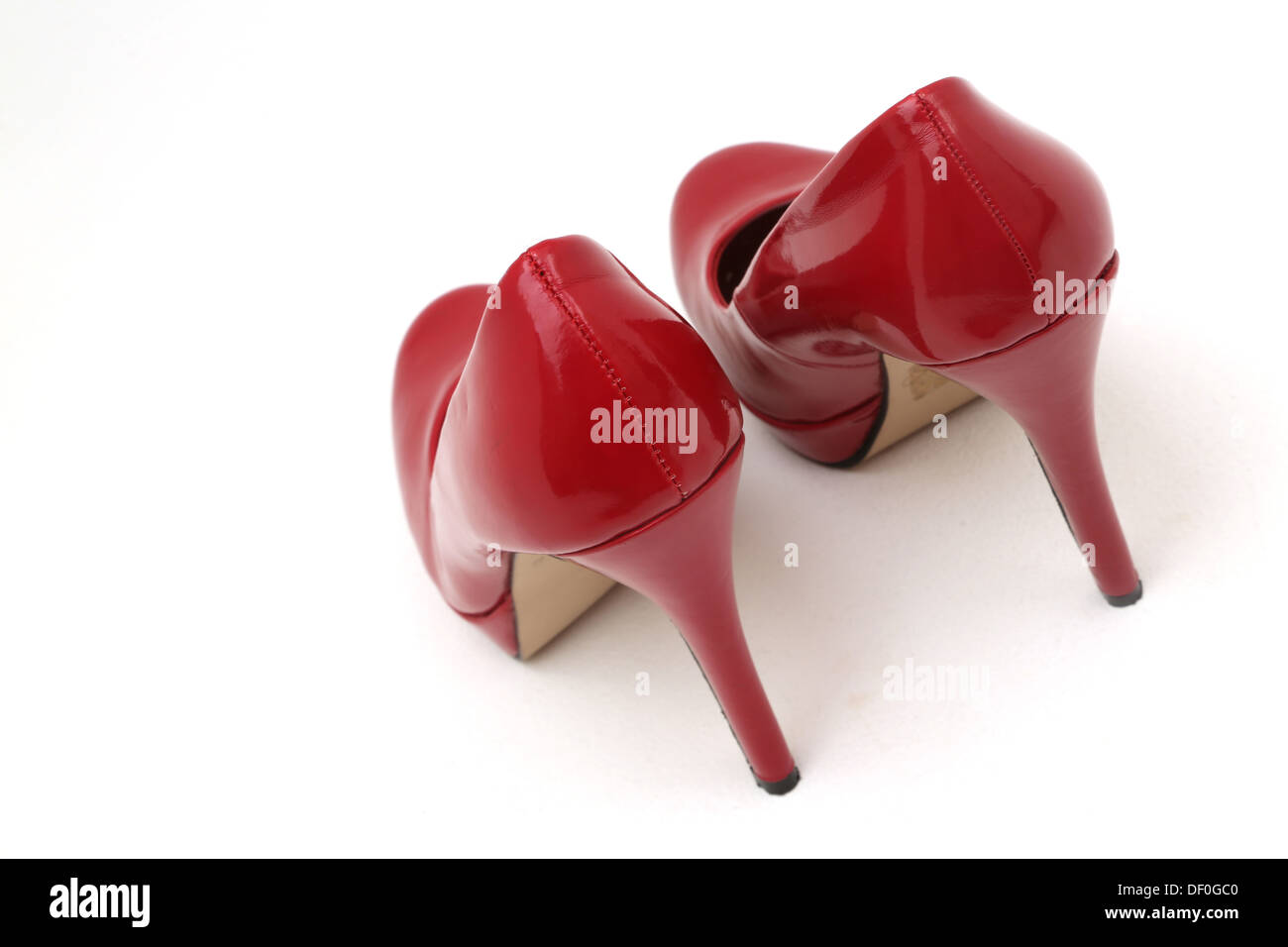 Una coppia di Red Stiletto Heel scarpe Foto Stock