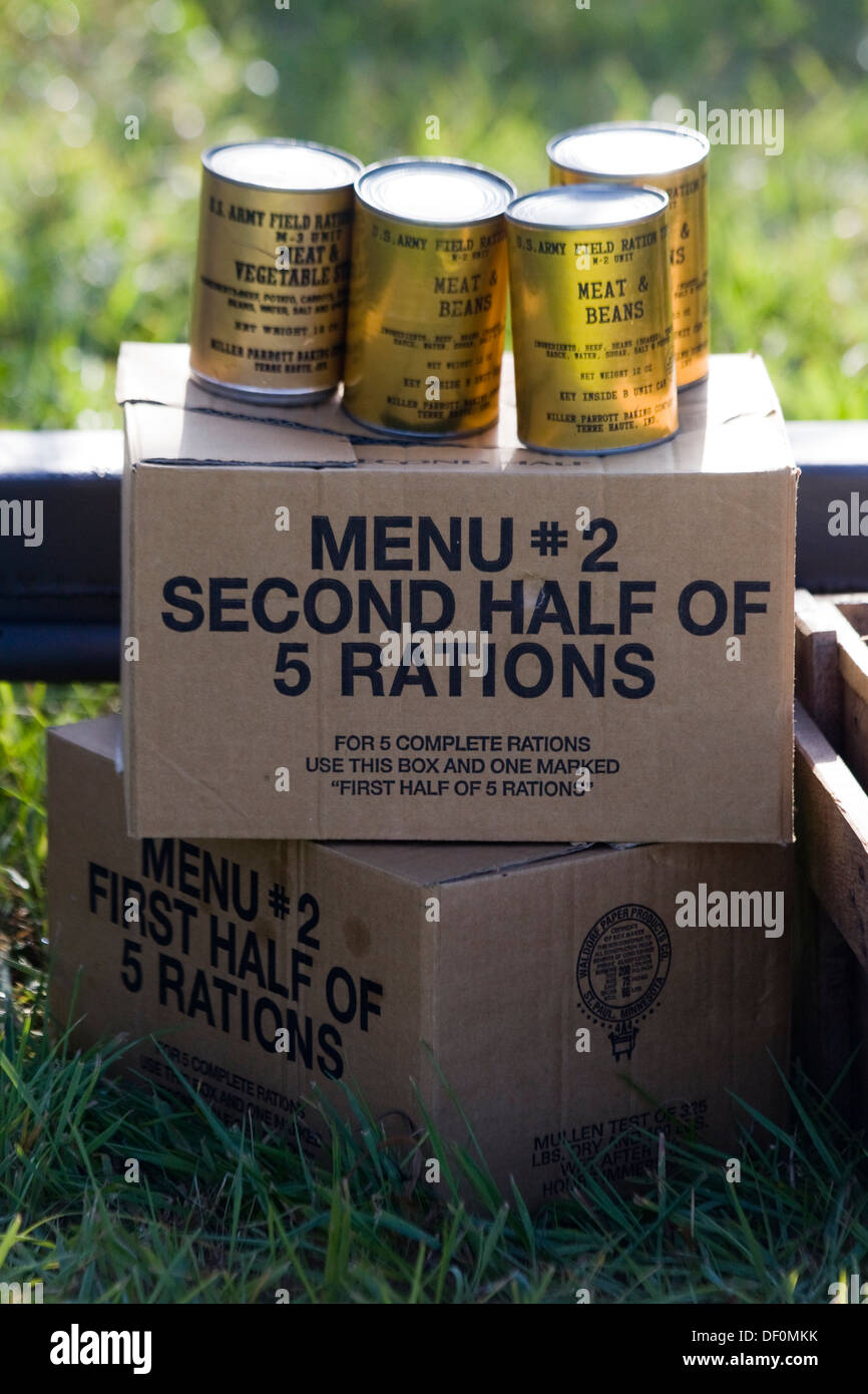 I veicoli militari e re-enactors in battaglia presso la vittoria mostra a Cosby razioni dell esercito Foto Stock