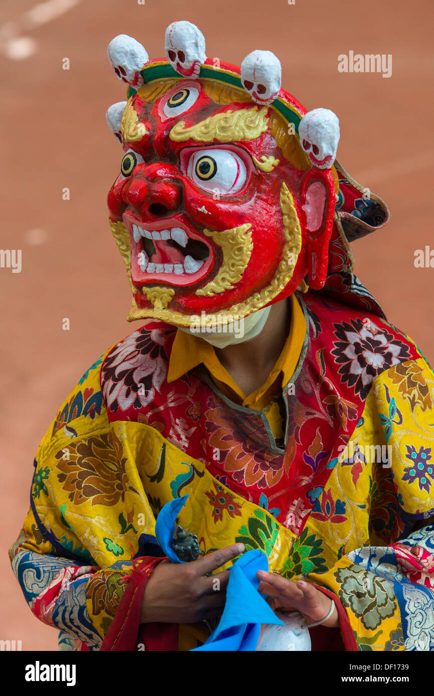 Masked Cham danzatrice presso il Tak Thok Tse Chu festival a Tak Thok Gompa, (Ladakh) Jammu e Kashmir India Foto Stock