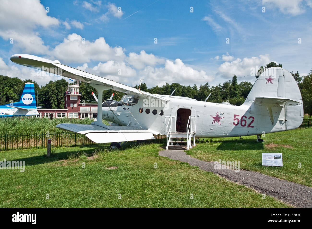 Polacco-costruito Antonov un biplano-2 conservati presso la Aviodrome Parco tematico dell'aviazione, Lelystadt, Paesi Bassi Foto Stock