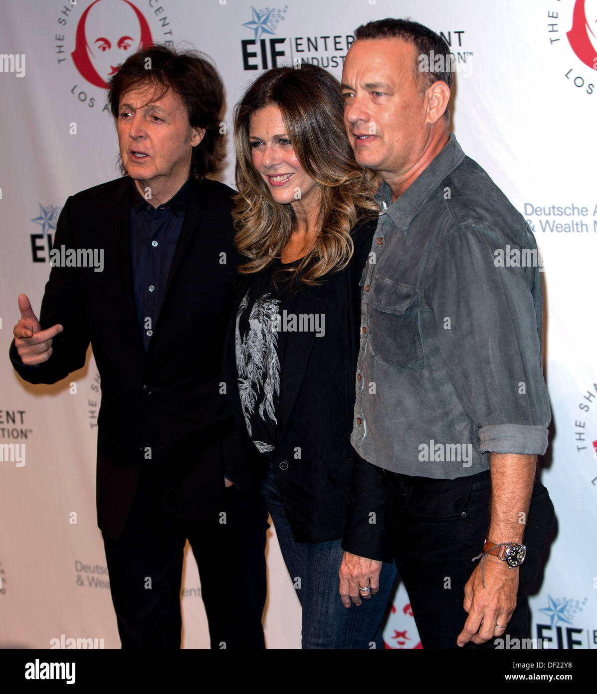 Santa Monica, CA, Stati Uniti d'America. Xxv Sep, 2013. SIR PAUL MCCARTNEY, Rita Wilson e Tom Hanks arriva per il Shakespeare Center di Los Angeles' XXIII edizione semplicemente Shakespeare in ampia fase. Credito: Brian Cahn/ZUMAPRESS.com/Alamy Live News Foto Stock