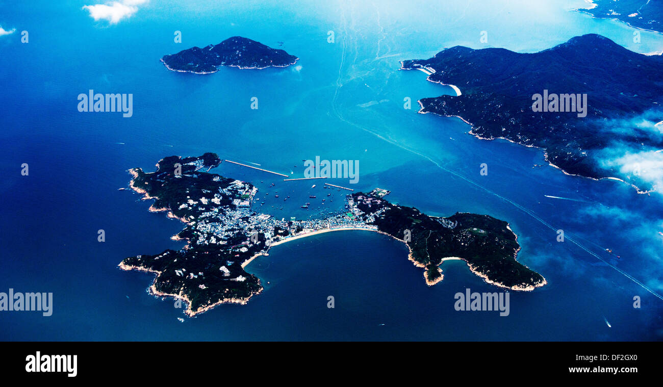 Una veduta aerea di Cheung Chau isola nei pressi di Lantau in Hong Kong. Foto Stock