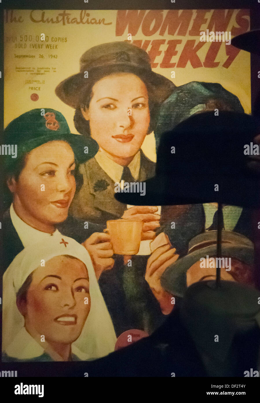 Il tempo di guerra copertina visualizzato presso l'Australian War Memorial, Canberra Foto Stock