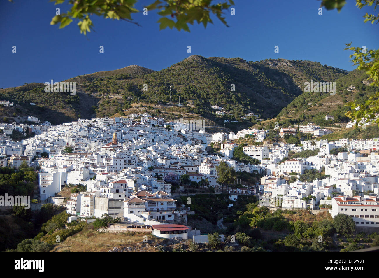 Il pueblo blanco di Competa Foto Stock