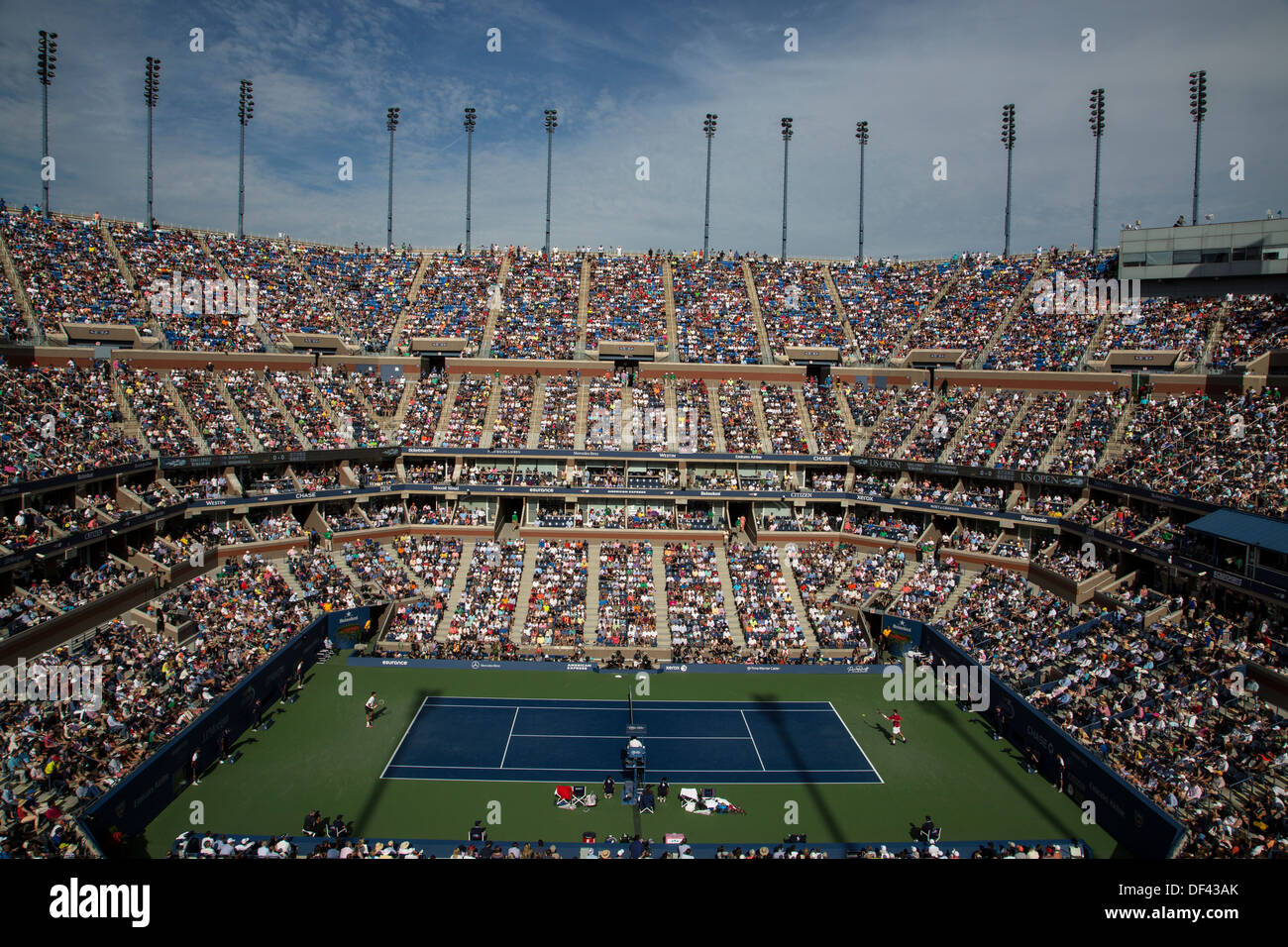 L'Arthur Ashe Stadium a Billie Jean King National Tennis Center durante il 2013 US Open Tennis Championships Foto Stock