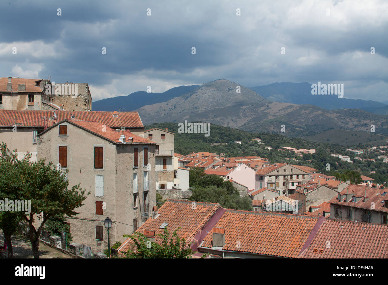 Le montagne intorno a Corte Foto Stock