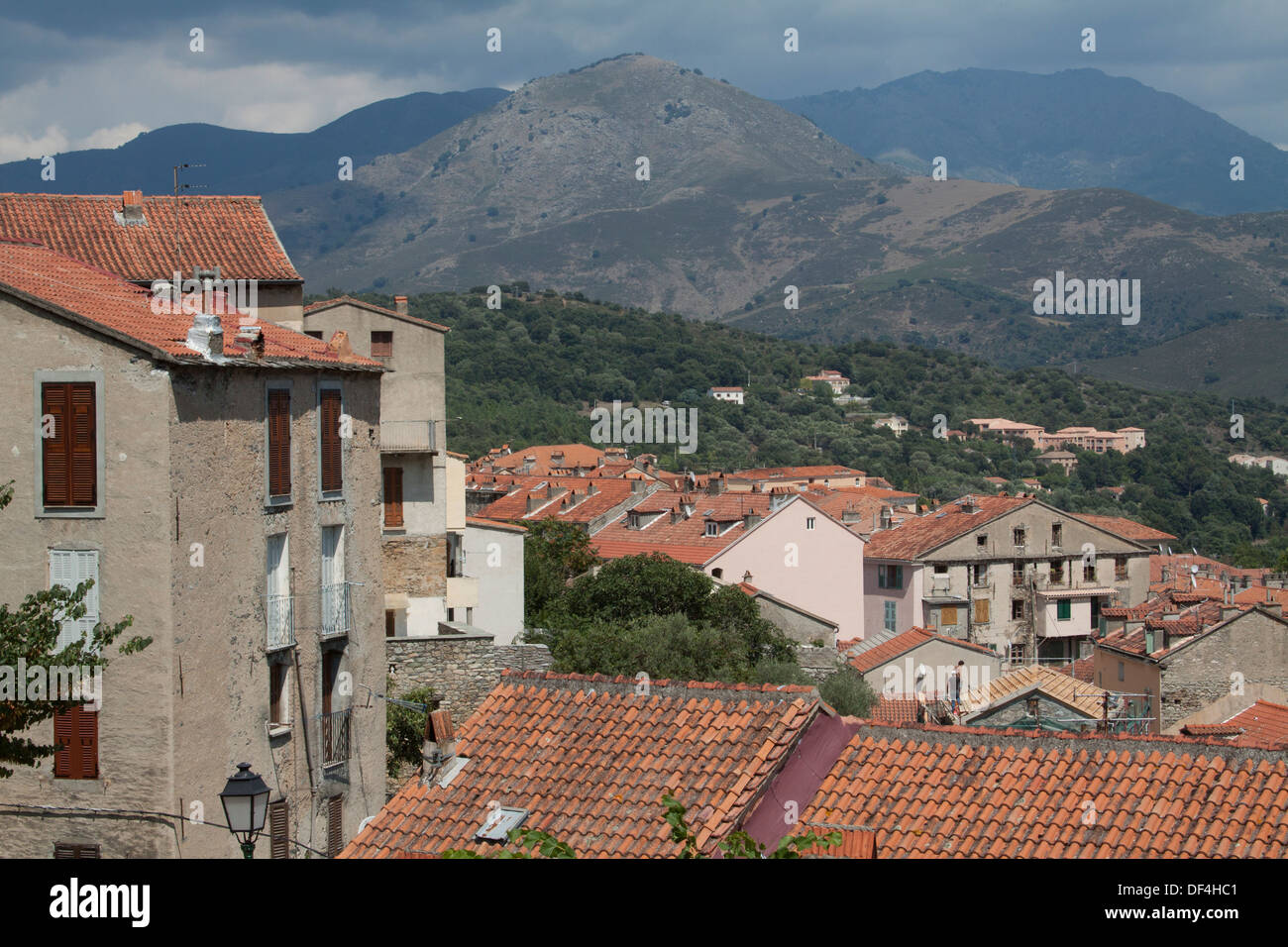 Le montagne intorno a Corte Foto Stock