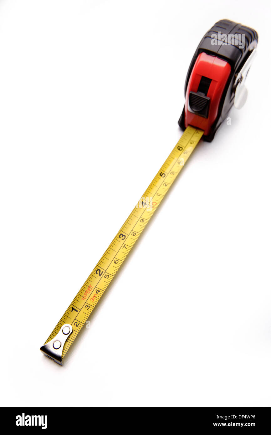 Nastro di misurazione isolata su sfondo bianco Foto Stock