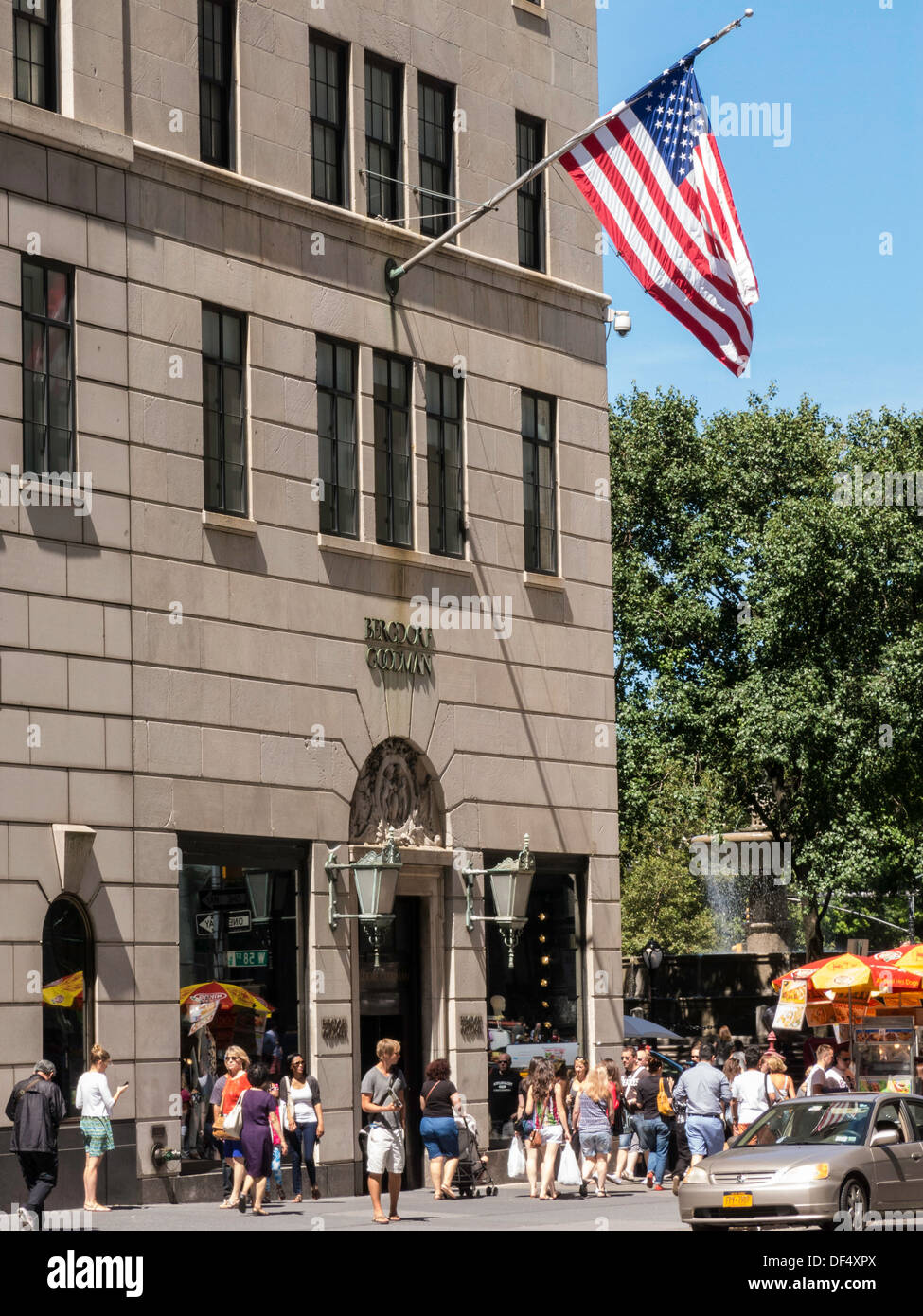 Bergdorf Goodman Department Store sulla Fifth Avenue, New York Foto Stock