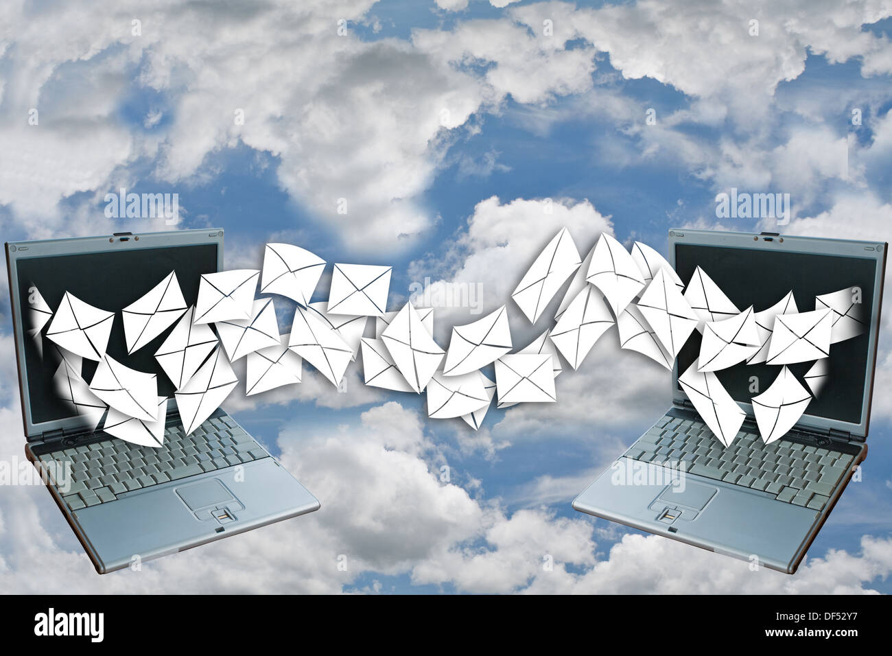 Sullo sfondo i pulsanti di business carrier nuvole cloudscape comunicare le comunicazioni computer concept design di dati digitali per desktop Foto Stock