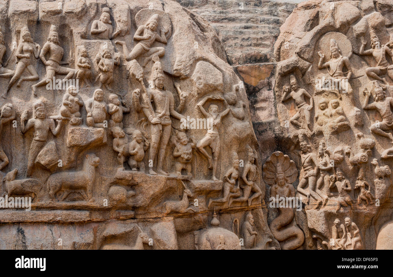 La scultura antica di un bassorilievo in Mammallapuram, India Foto Stock