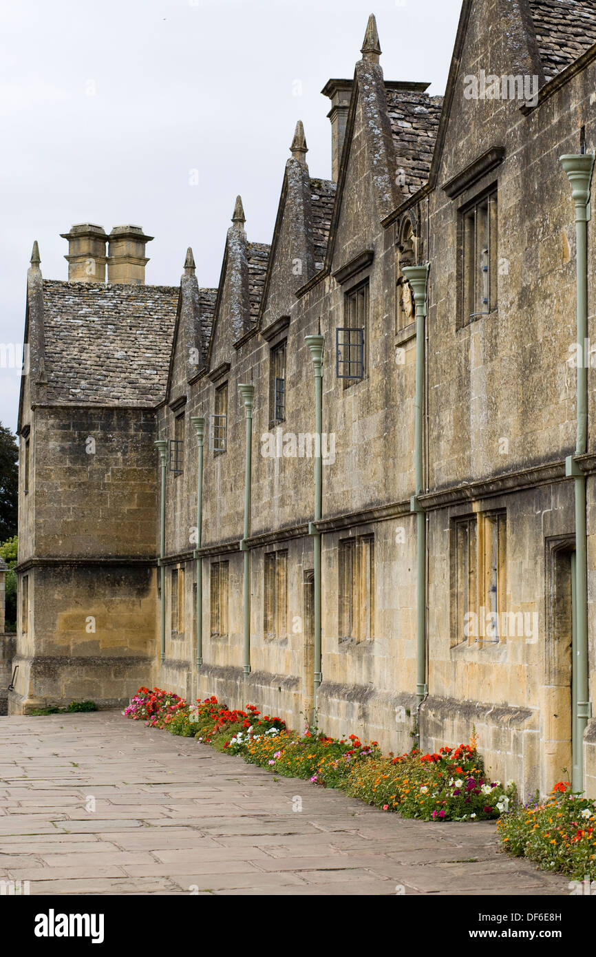 Cottage in pietra nella piccola città mercato di Chipping Campden Cotswold district of Gloucestershire, Inghilterra Foto Stock