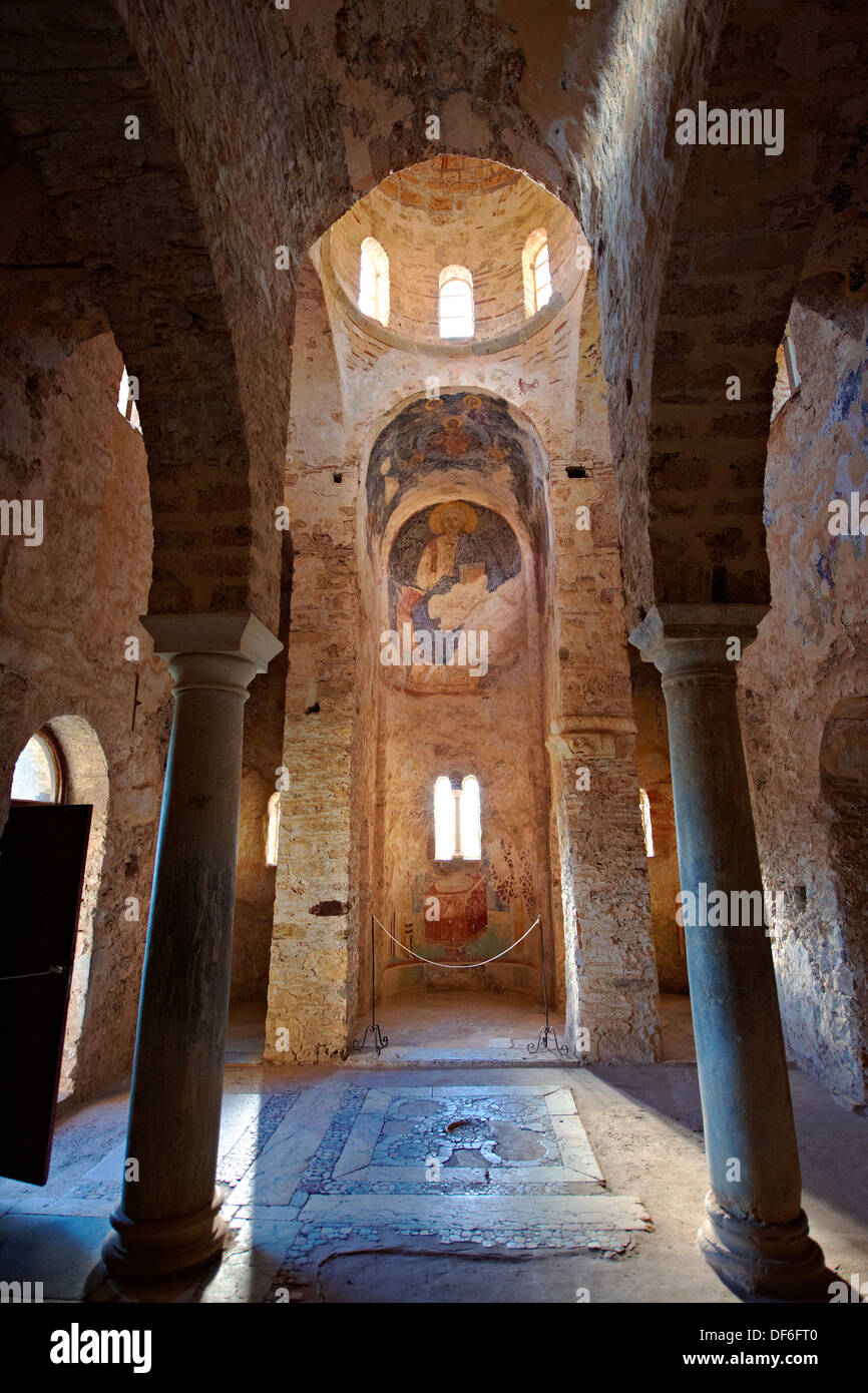 Interno della chiesa bizantina di Santa Sofia e nel monastero di Cristo il Datore della vita Mystras Grecia Foto Stock