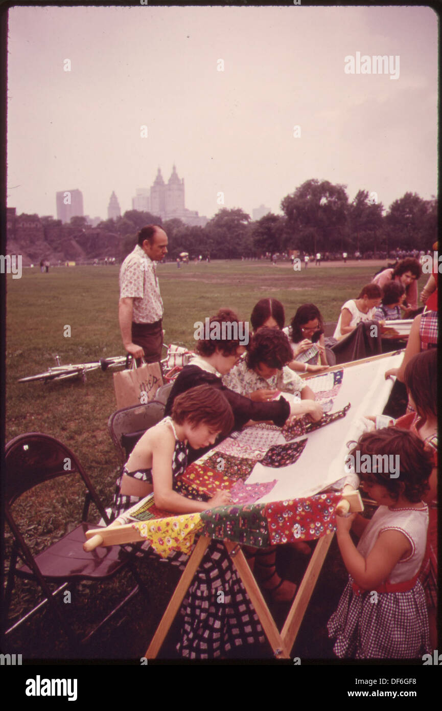 Serata di mezza estate la trapuntatura IN CENTRAL PARK, sponsorizzato dalla NEW YORK parchi dipartimento Amministrazione dei Beni Culturali... 551677 Foto Stock