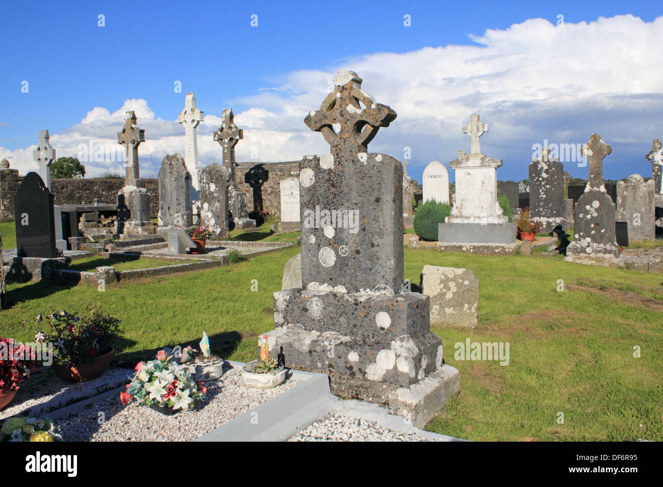 St James chiesa del cimitero di Cloone è un villaggio nella Contea di Leitrim, Irlanda. Foto Stock