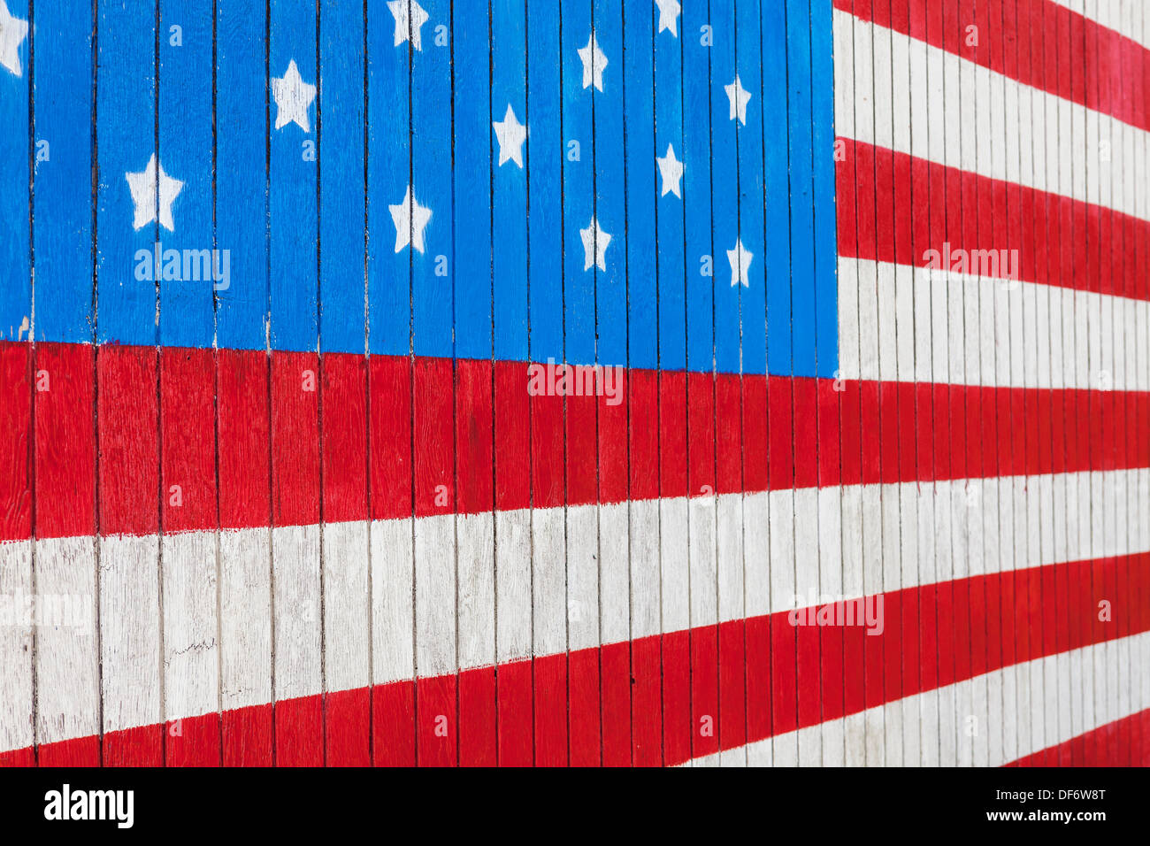 Bandiera americana sul lato del granaio, Washington Foto Stock