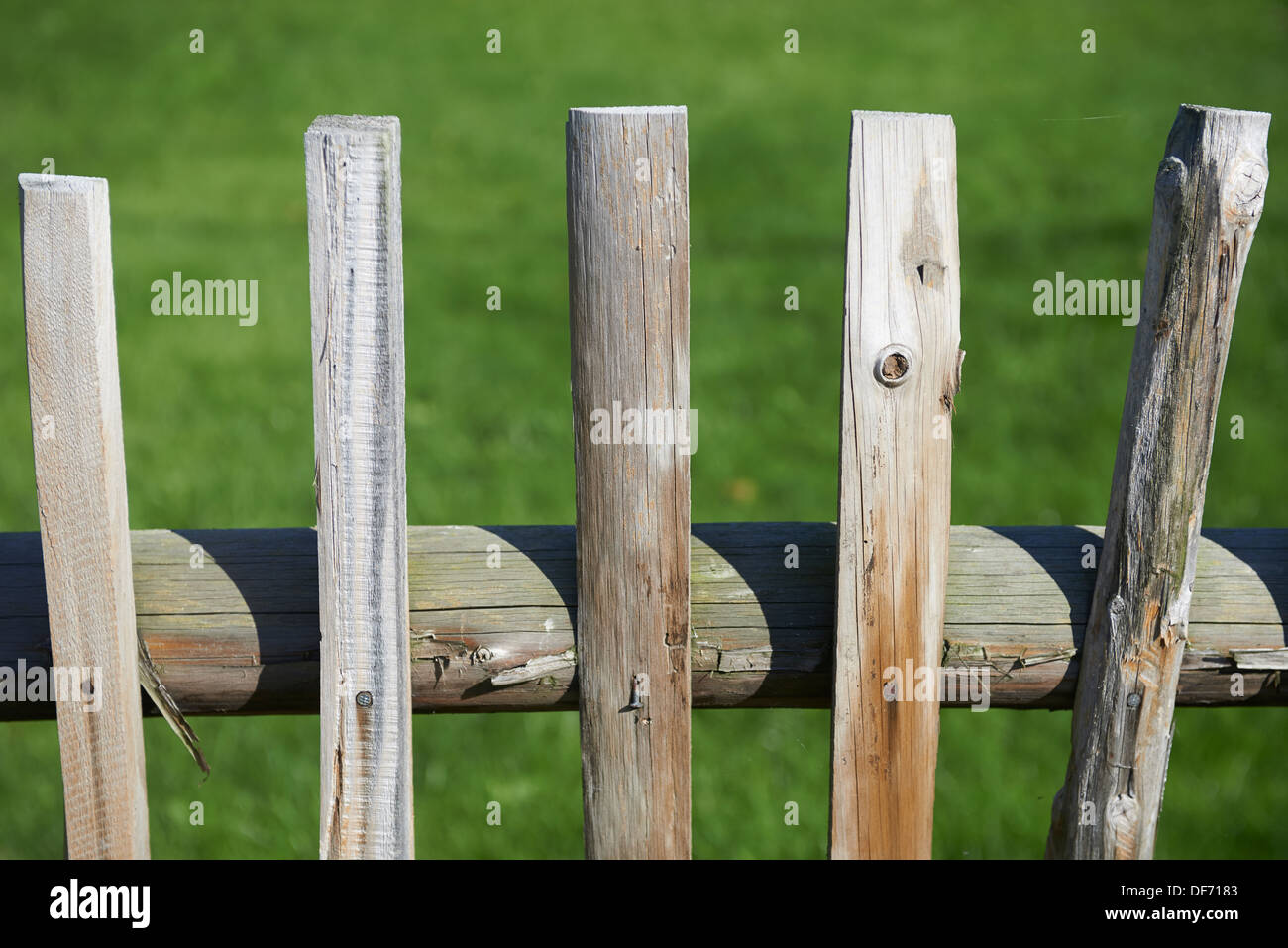 Dettaglio di una vecchia palizzata in legno Foto Stock