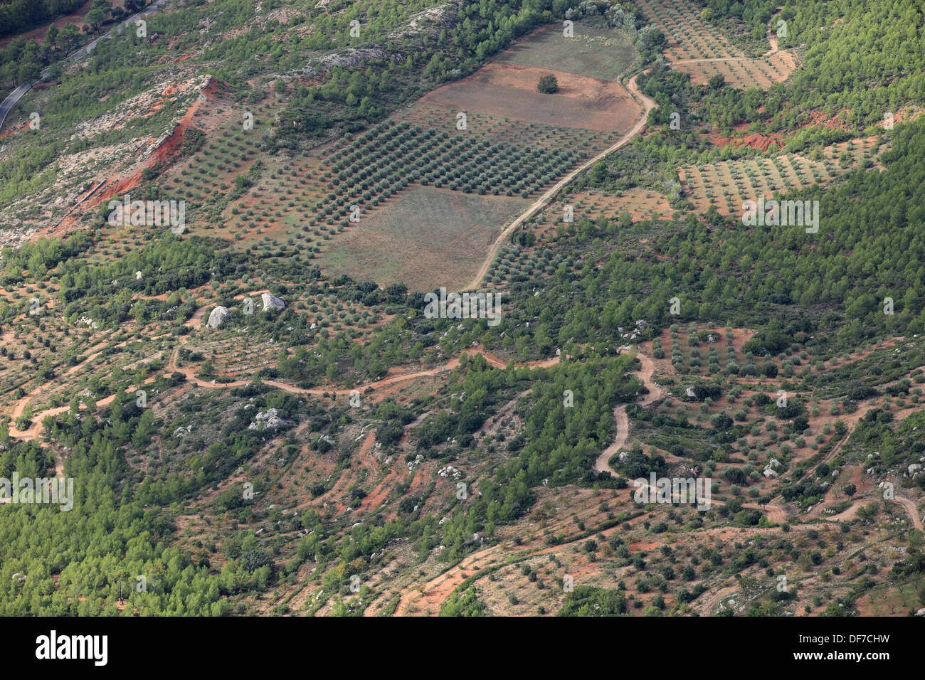 La vista dall'alto montagne Sainte Victoire nelle Bouches du Rhone. Francia Foto Stock