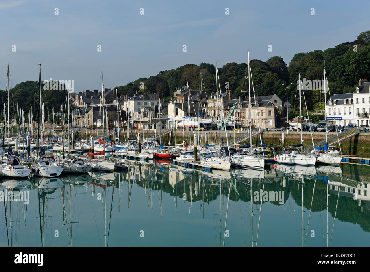 Porto di Saint-Valery-en-Caux, Saint-Valery-en-Caux, dipartimento Seine-Maritime, Alta Normandia, Francia Foto Stock