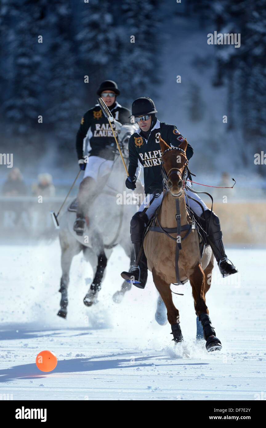 Polo torneo, 28th St. Moritz Polo World Cup sulla neve sul lago ghiacciato di St. Moritz Engadin, Grigioni, Svizzera Foto Stock