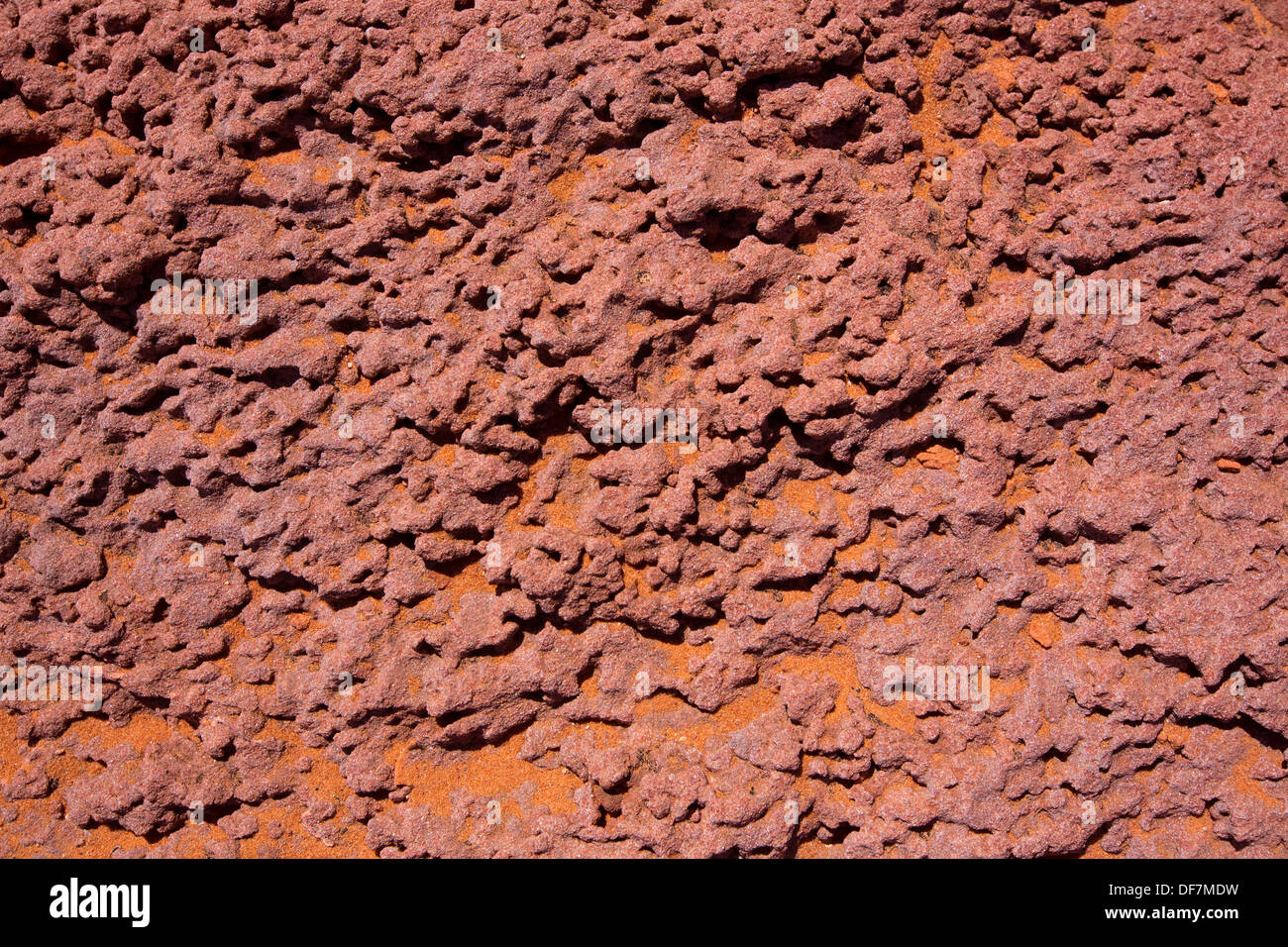 Arizona pietra rossa dettaglio con orange deserto di sabbia vicino al fiume Colorado Foto Stock