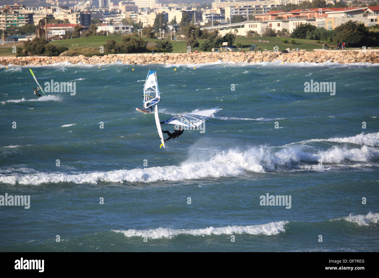 Windsurf A la Pointe Rouge spiaggia di Marseille , France Foto Stock