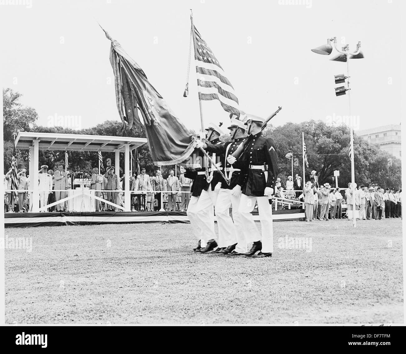 Il Presidente Truman assiste le cerimonie per celebrare il centesimo anniversario del Monumento di Washington. Egli è in corso... 199842 Foto Stock
