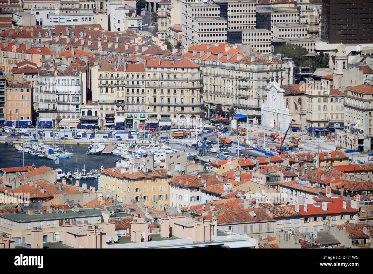 Vista superiore al di sopra del vecchio porto di Marsiglia. Foto Stock