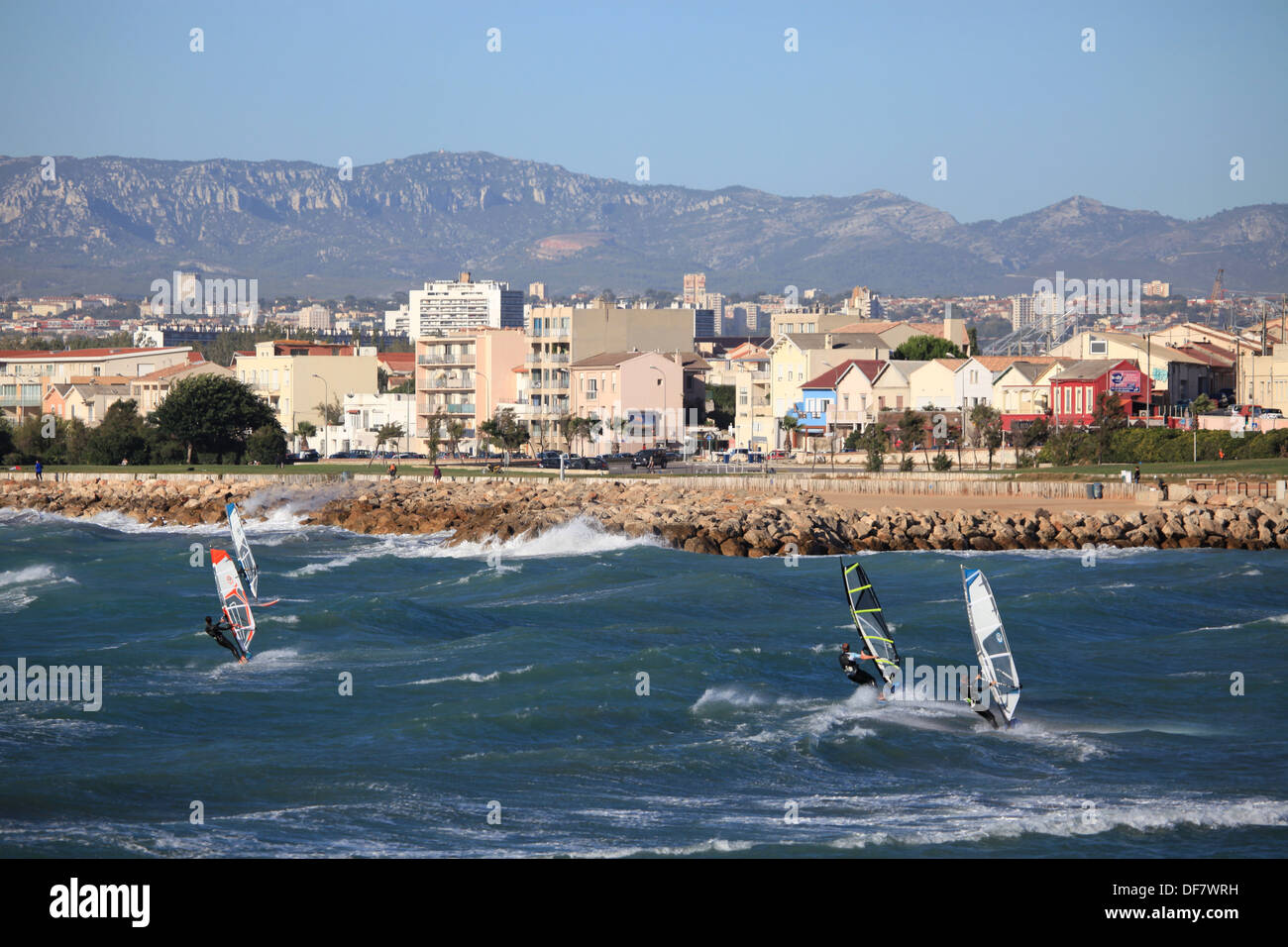 Windsurf A la Pointe Rouge spiaggia di Marseille , France Foto Stock