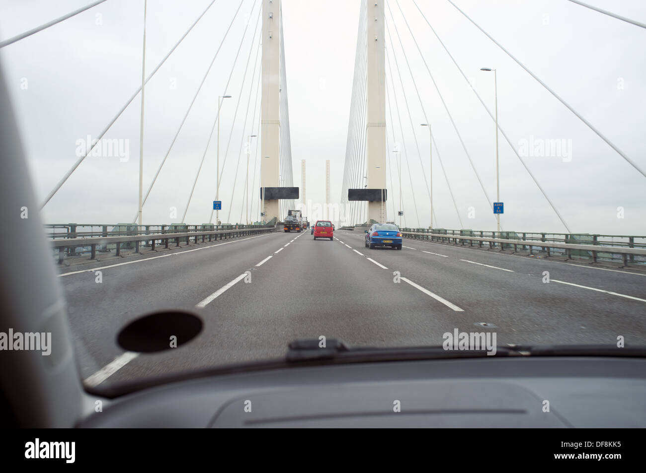 QE2 ponte stradale M25 Dartford, Londra, Regno Unito. Foto Stock