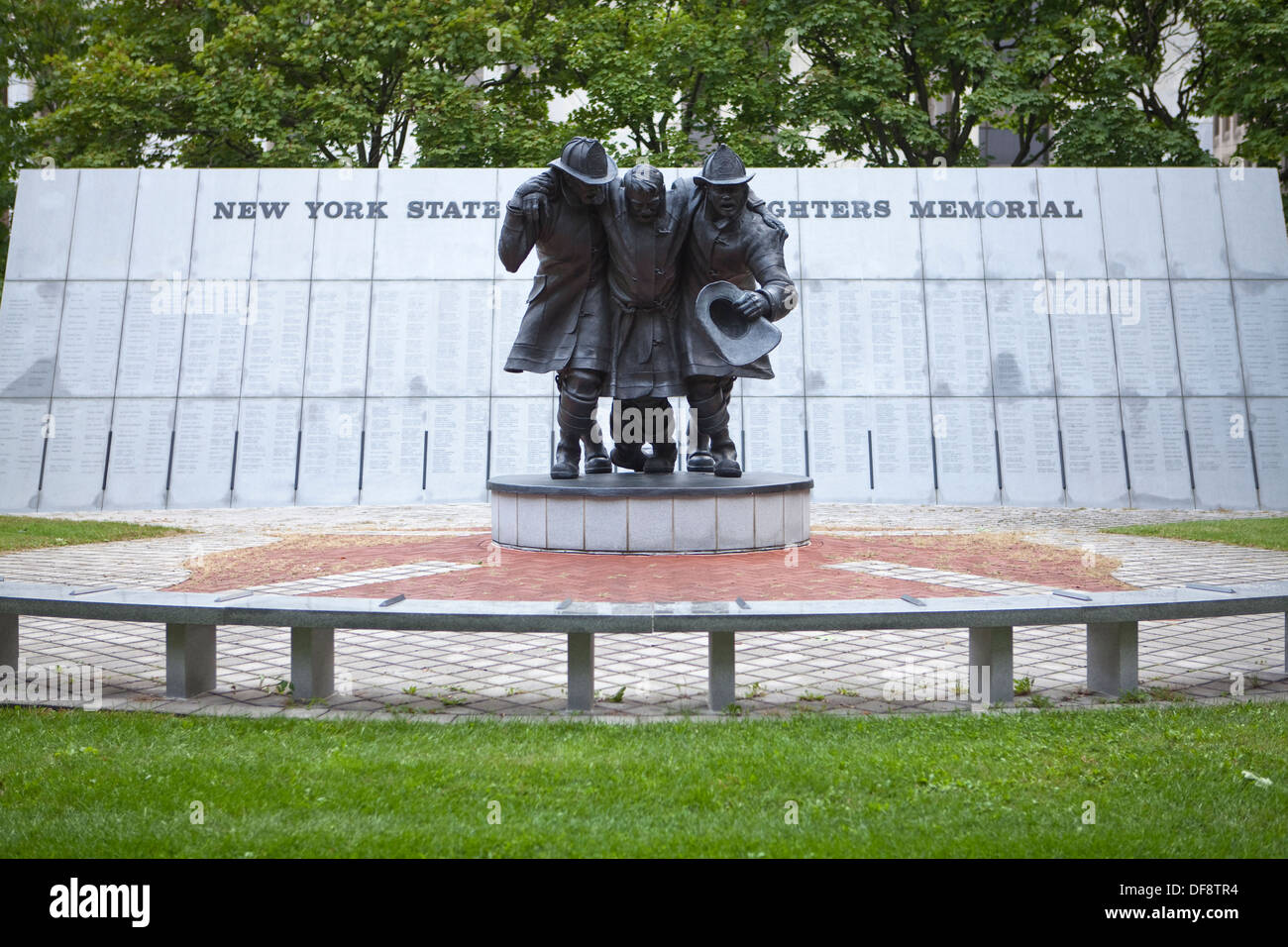 Lo stato di New York i vigili del fuoco Memorial è raffigurato in Albany, NY Foto Stock