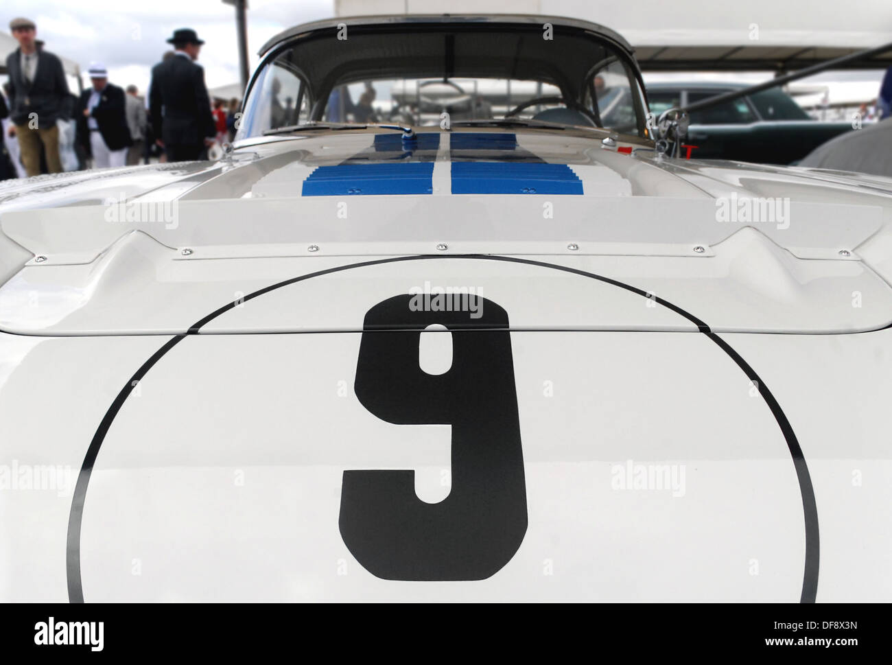 Classic Car racing nel paddock Foto Stock