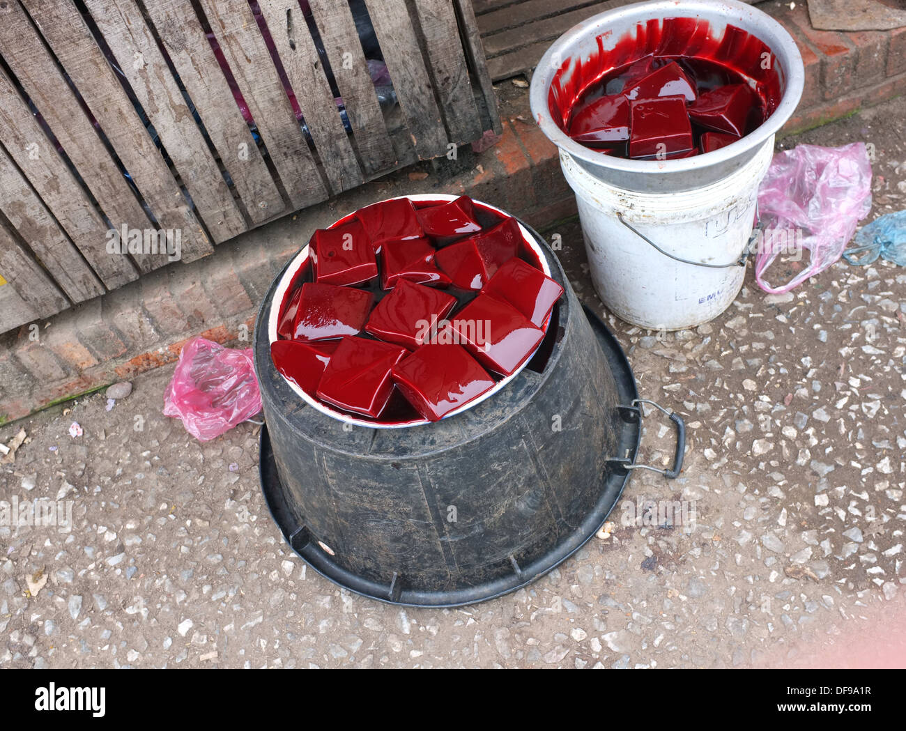 Congelato il sangue per la vendita al mercato a Luang Prabang, Laos Foto Stock