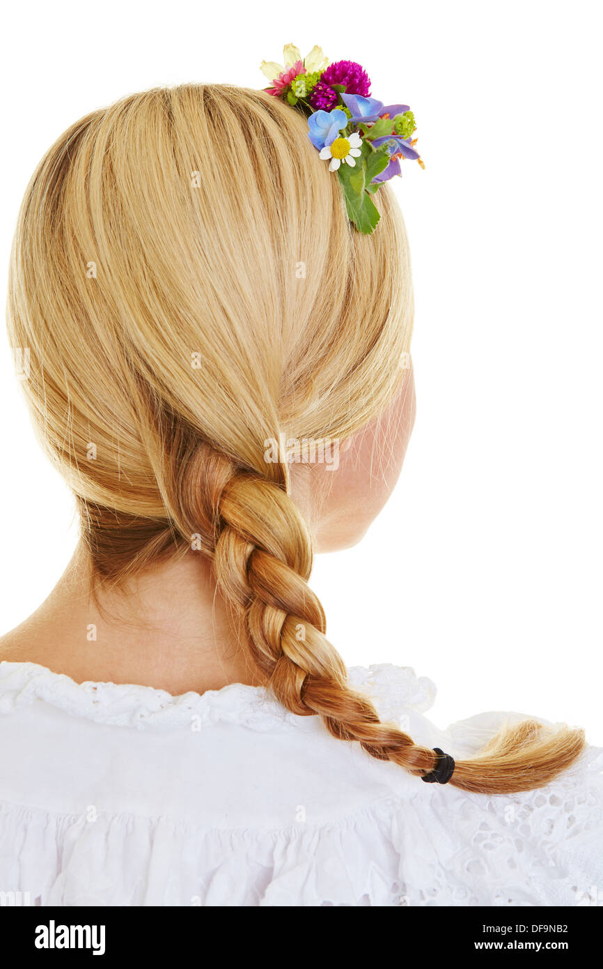 Tradizionale treccia francese con fiori in biondi capelli femmina Foto Stock