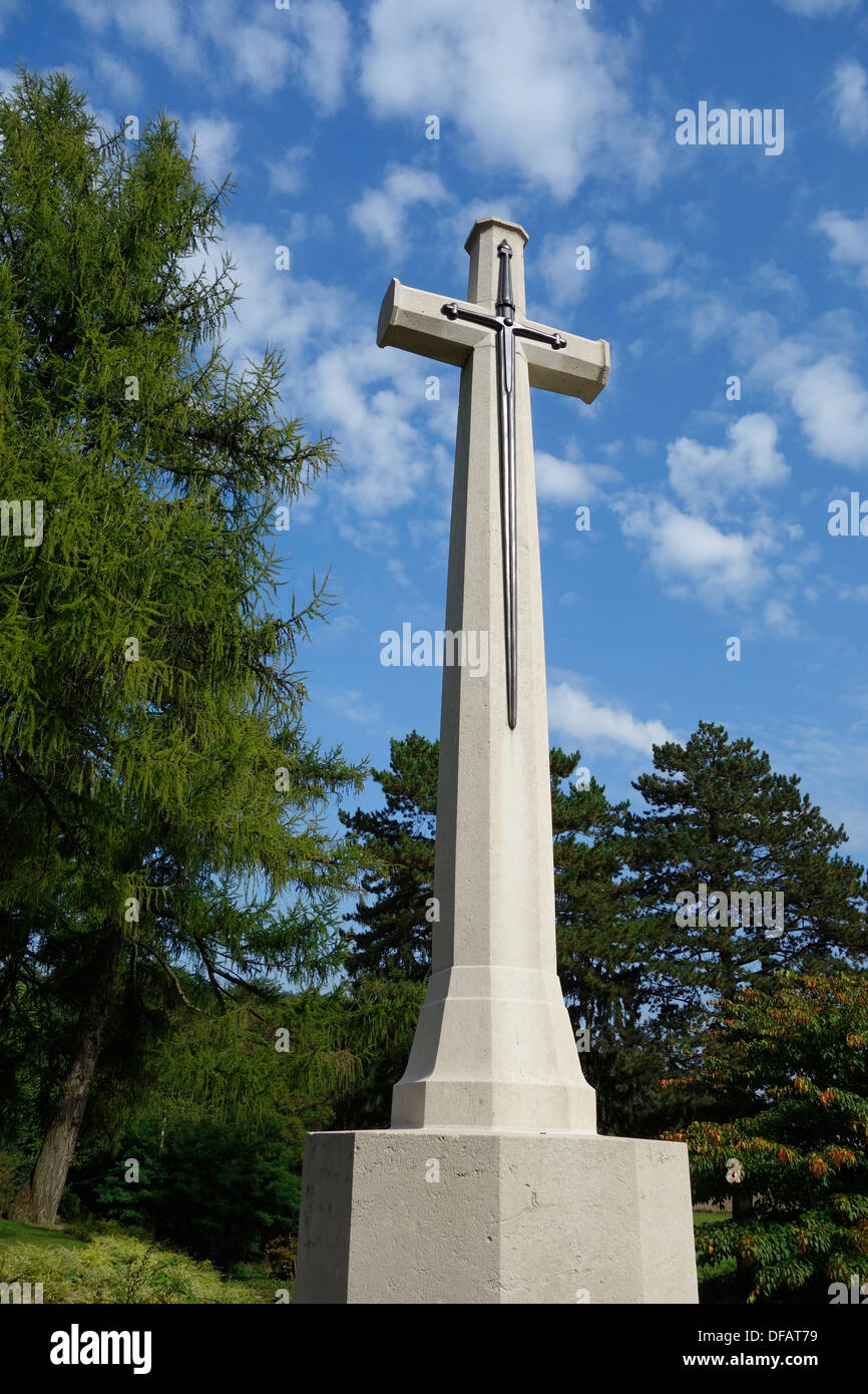 British Croce di sacrificio al St Symphorien Commonwealth War Graves Commissione cimitero di Saint-Symphorien, Mons, Belgio Foto Stock