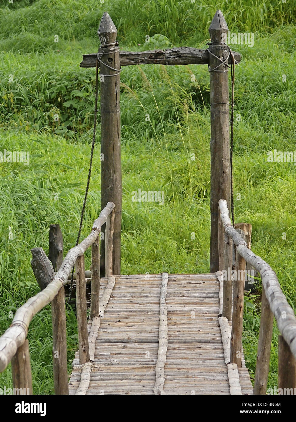 Design della passerella in legno immagini e fotografie stock ad alta ...